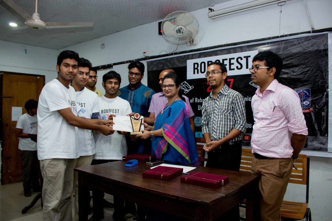 Champion, IntraDU Robofest